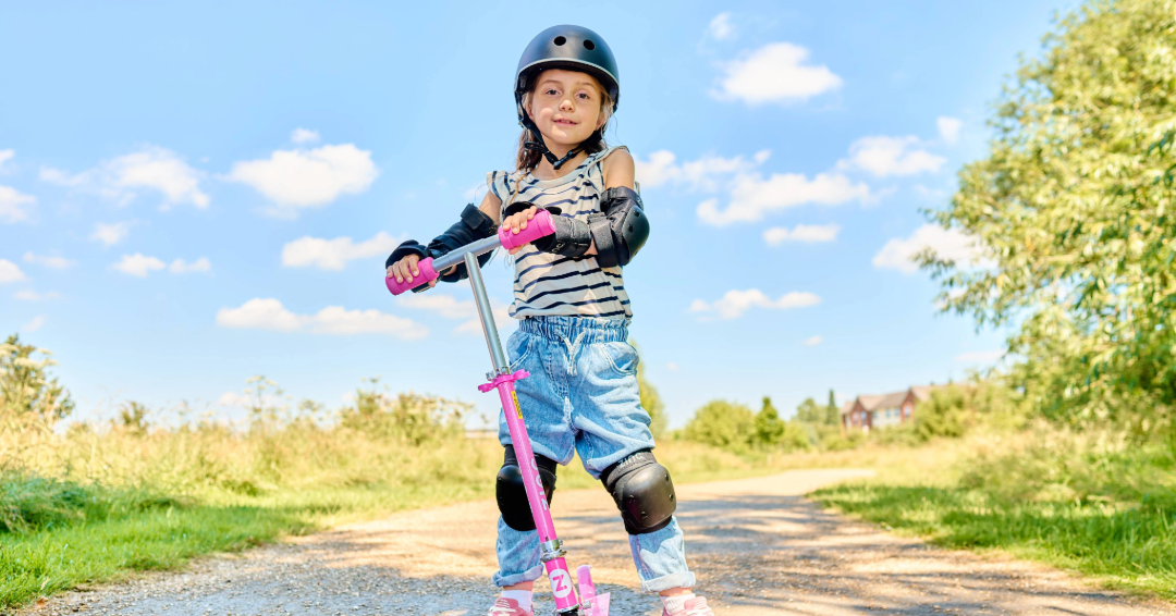 Complete scooter safety protective gear including helmet, knee pads and elbow pads