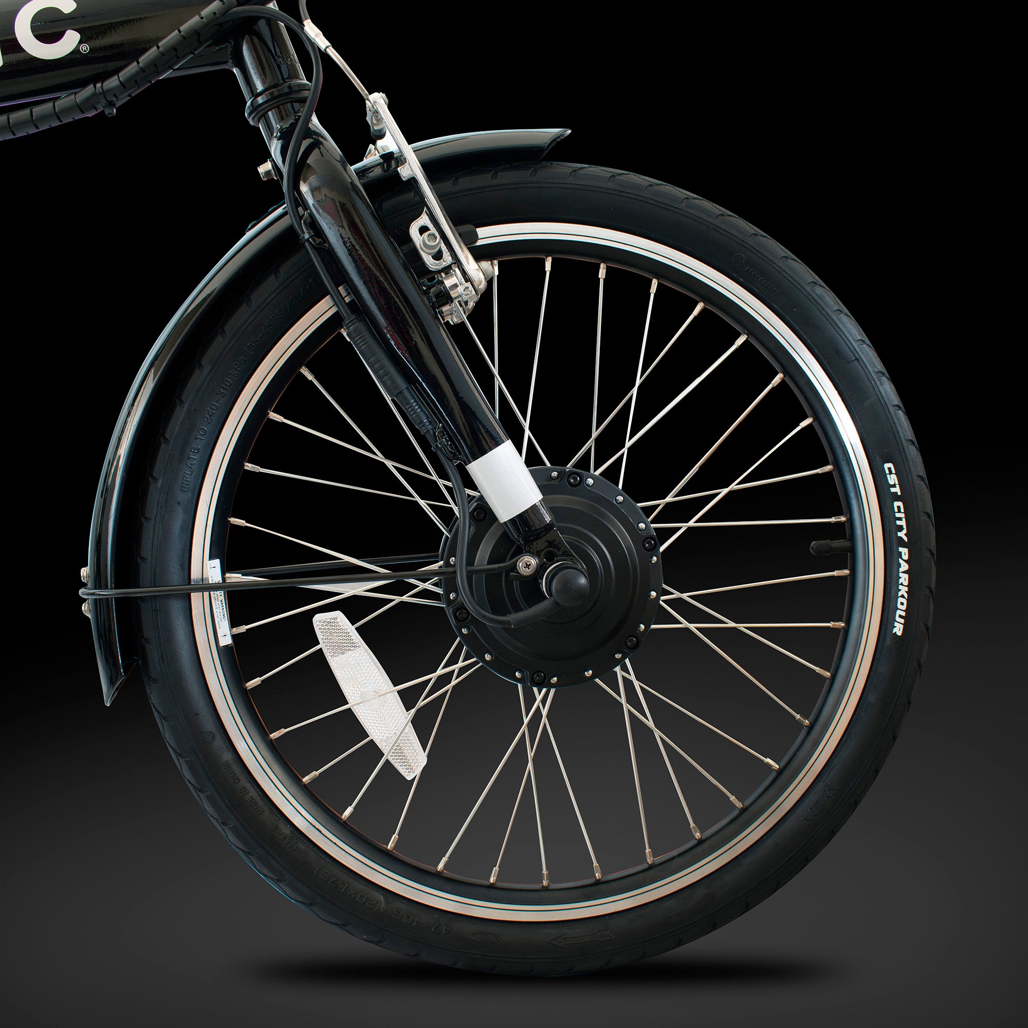 Front hub motor with 12-point pickup system providing sensitive pedal assistance and hill climbing power