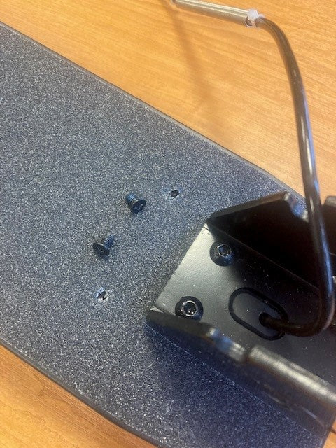 ZINC Eco electric scooter cable connection step 2 - preparing communication cable for installation