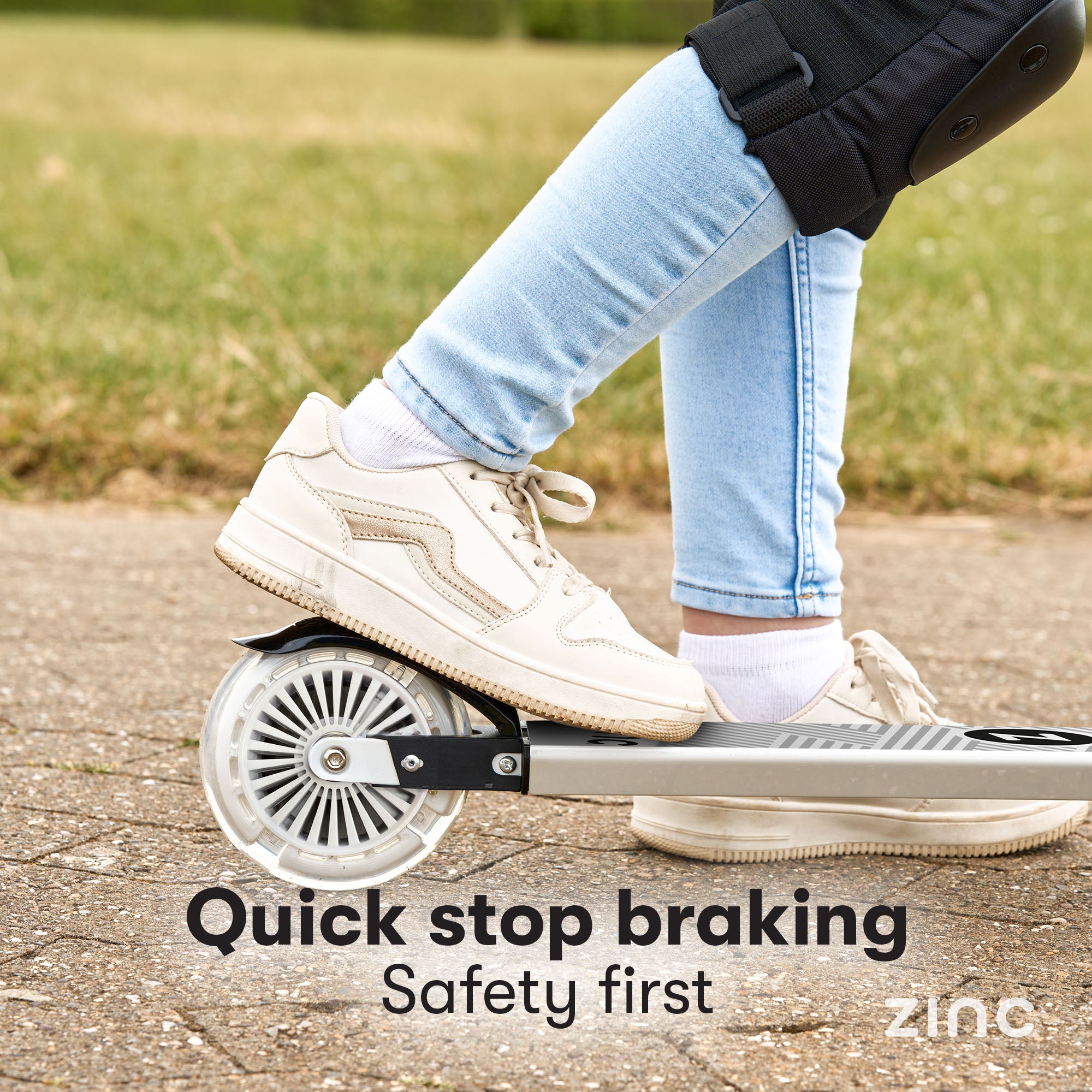 Easy-to-use rear footbrake on folding scooter ensuring safe stops and reliable braking control
